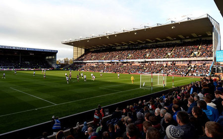 出了许多振 出了许多振